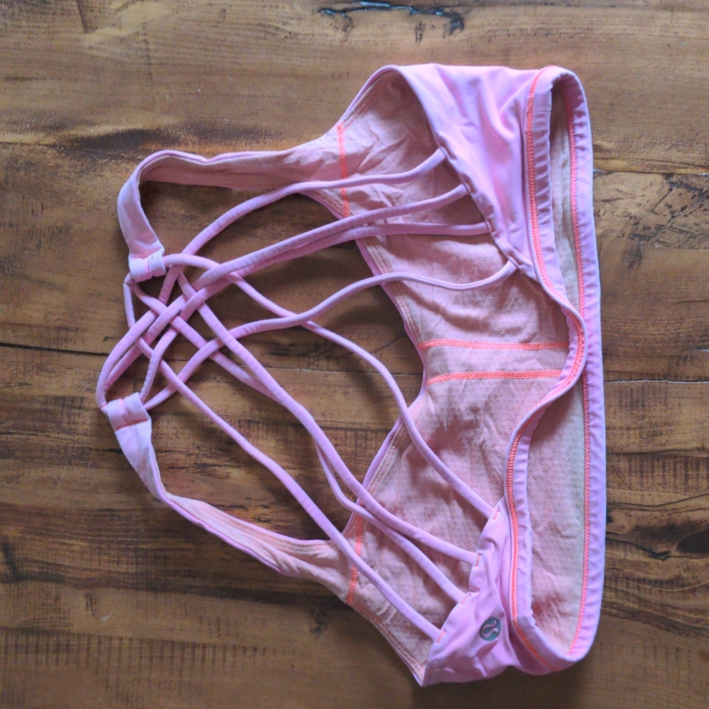 Lululemon Free To Be Bra 8